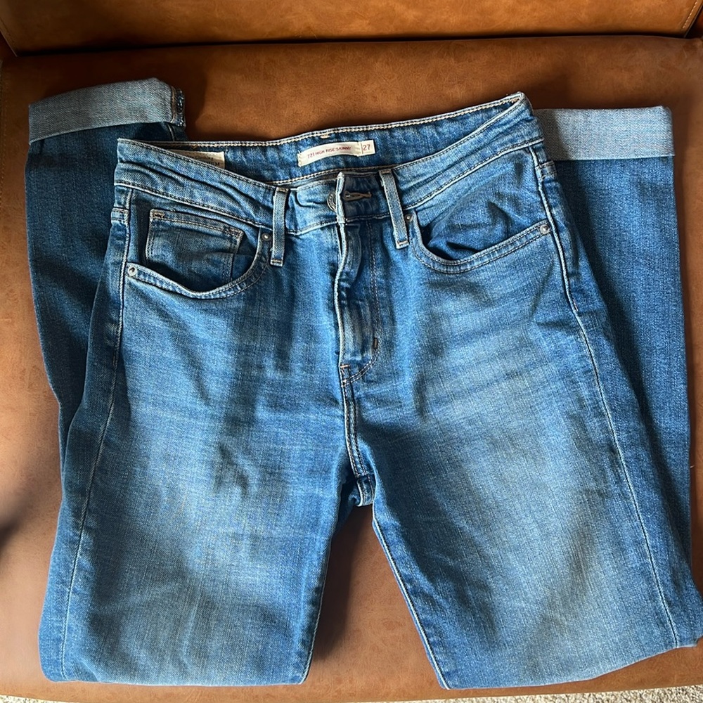 Levi’s 721 ripped high waist skinny jeans